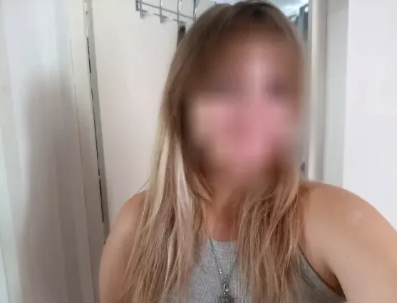 Amber, 20
