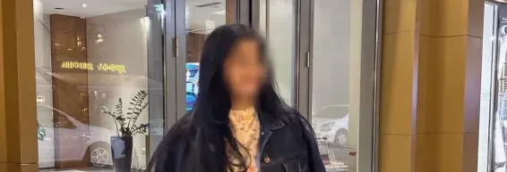 Amina, 32