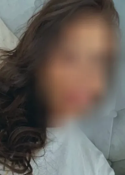 Elif, 33