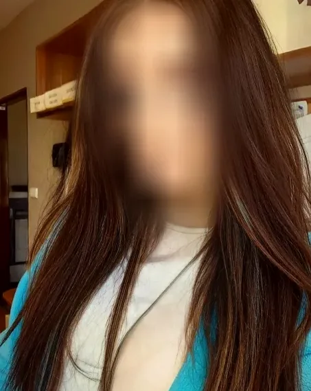Emma, 27
