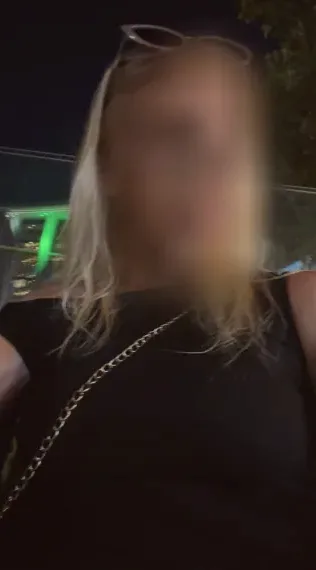 Fay, 18