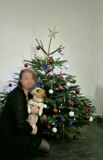 Isabel, 38