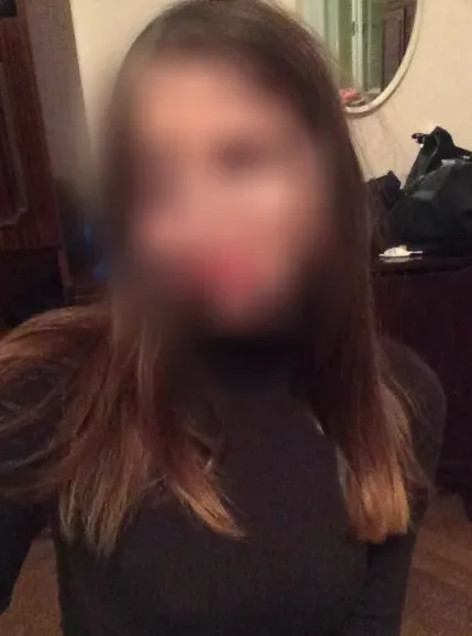 Karin, 29