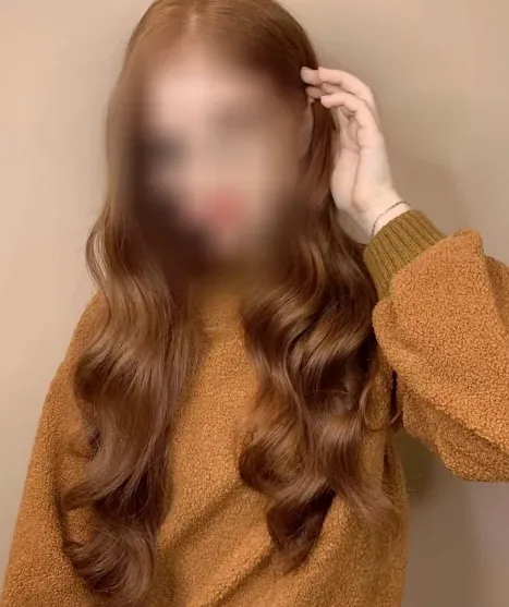 Nadia, 24