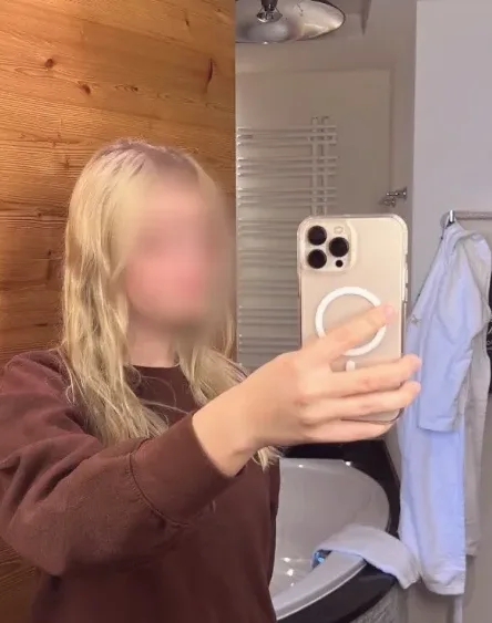 Sabine, 20
