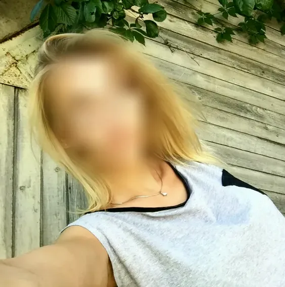 Vera, 34